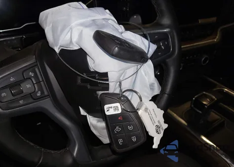 2024 Chevrolet Silverado 1500 4Wd Short Bed Rst from USA, damaged, VIN 3GCUDEED2RG152000